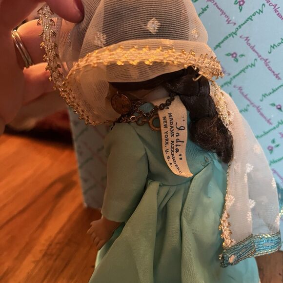 #575 Madame Alexander 8" India  International Little Women With Box - Picture 5 of 7